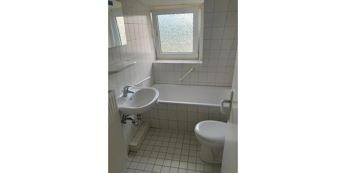 Dachgeschoßwohnung Herscheid - 2 Zimmer, 45 m&sup2;, 319&euro; | Angebot:22939070