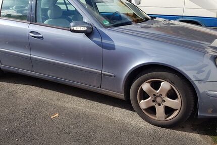 Mercedes-Benz E 240 283.000 km 2.100 &euro; Herdecke 58313