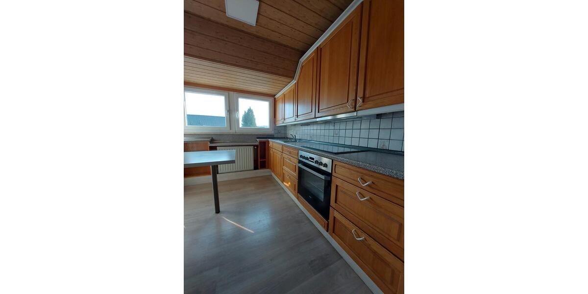 Dachgeschoßwohnung Kierspe - 3 Zimmer, 60 m&sup2;, 73.000&euro; | Angebot:26039576