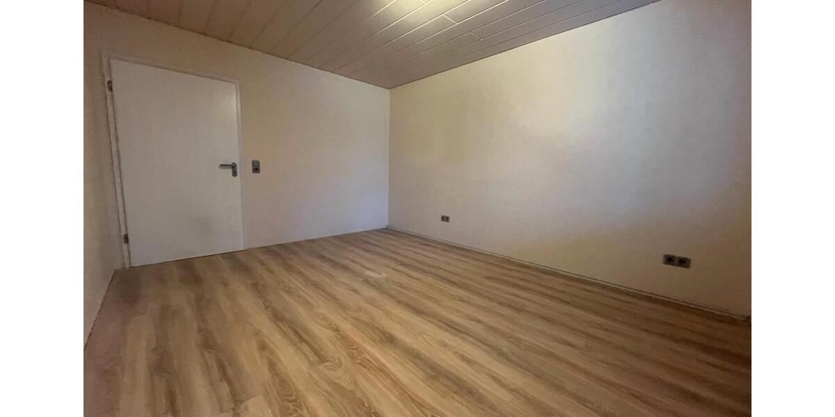 Erdgeschoßwohnung Kierspe - 3.5 Zimmer, 110 m&sup2;, 890&euro; | Angebot:25822583