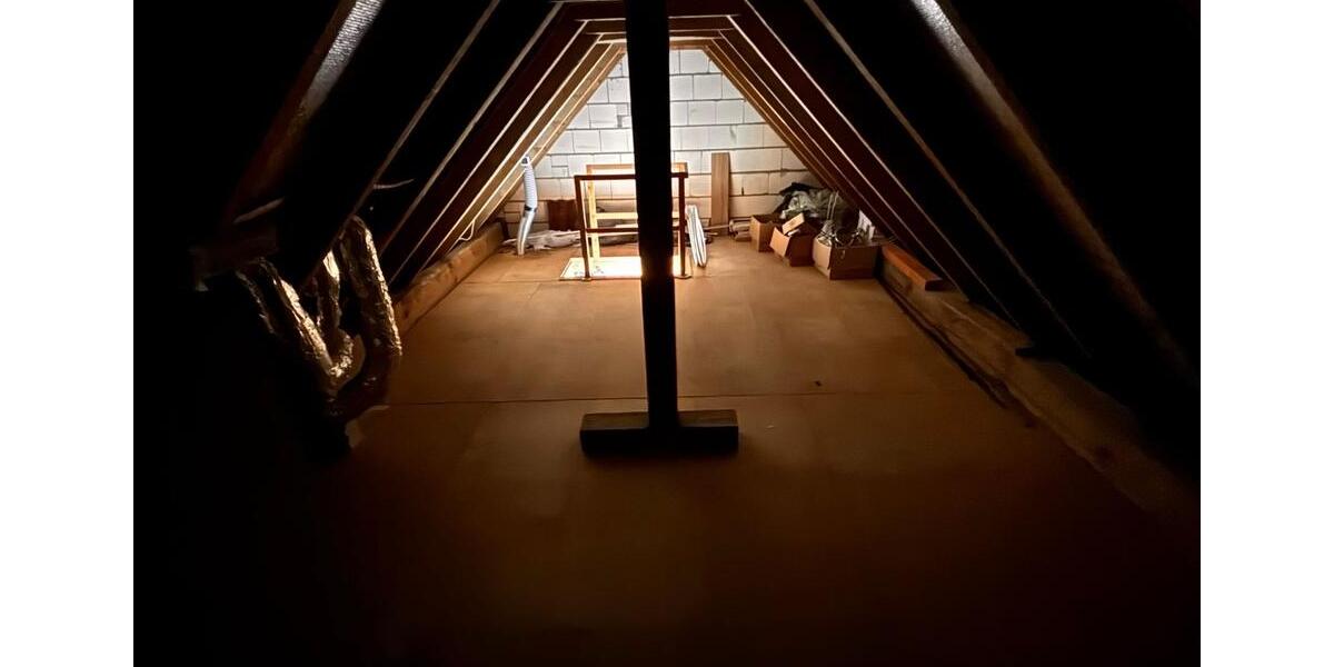 Dachgeschoßwohnung Lüdenscheid Augustenthal - 3 Zimmer, 70 m&sup2;, 560&euro; | Angebot:25865874