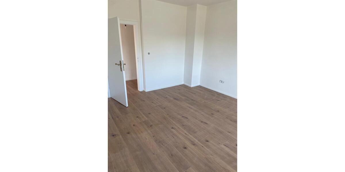 Etagenwohnung Hagen - 3 Zimmer, 75 m&sup2;, 570&euro; | Angebot:25960378
