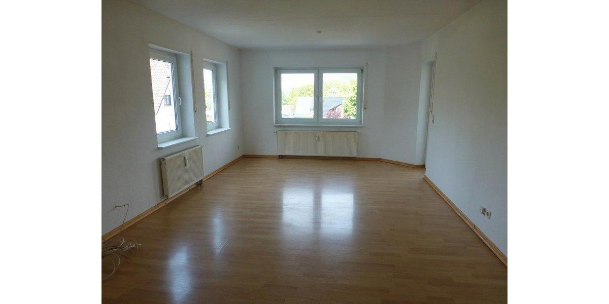 Etagenwohnung Sundern (Sauerland) - 3 Zimmer, 82 m&sup2;, 550&euro; | Angebot:26020536