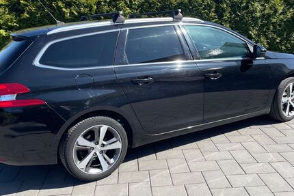 Peugeot 308 183.000 km 5.600 &euro; Meinerzhagen 58540
