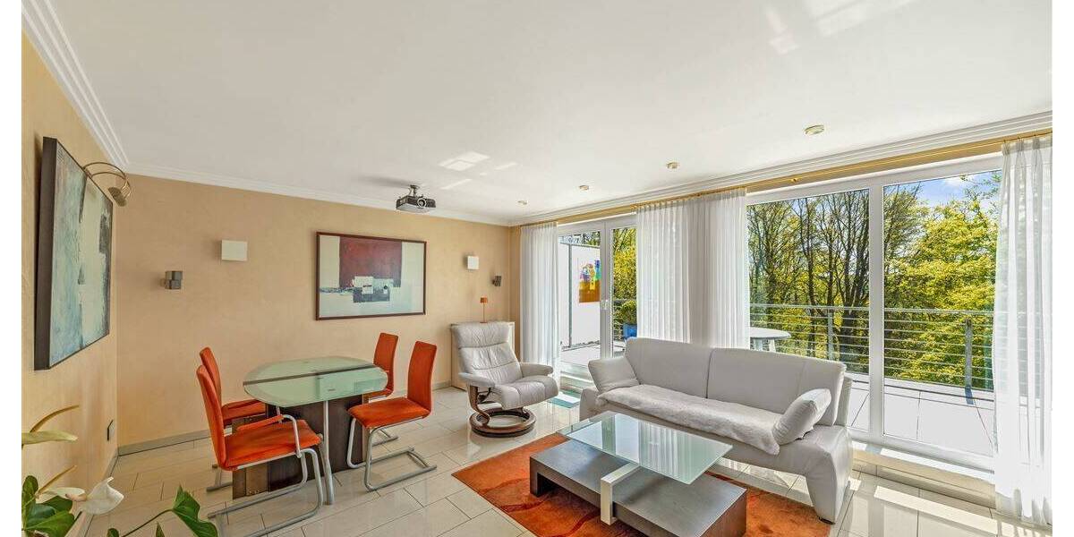 Hochwertige Penthouse-Wohnung mit großem Balkon und Kfz-Stellplätzen - Etagenwohnung Lüdenscheid Hellersen | Angebot:25568111