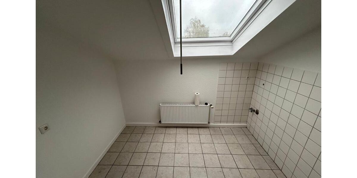Dachgeschoßwohnung Menden (Sauerland) - 3 Zimmer, 59 m&sup2;, 480&euro; | Angebot:26350487