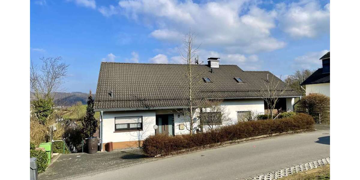 Einfamilienhaus Gummersbach Berstig Süd - 5 Zimmer, 169 m&sup2;, 270.000&euro; | Angebot:26905967