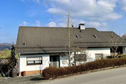 Haus Gummersbach Berstig Süd - 5 Zimmer, 169 m&sup2;, 270.000&euro; | Angebot:26905967