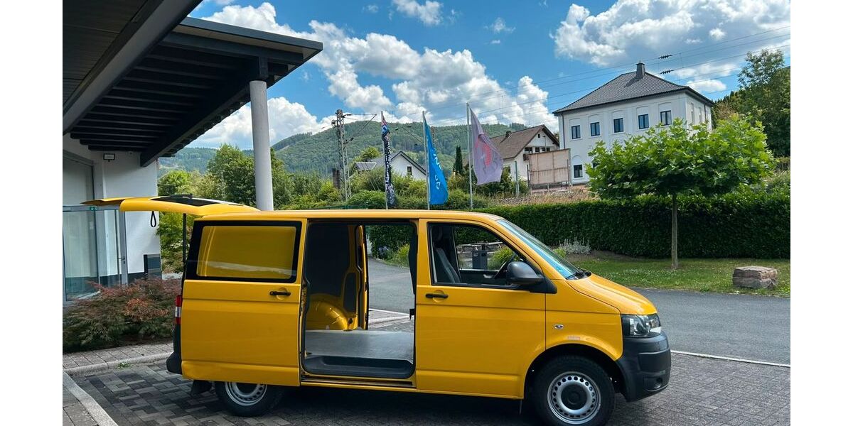 VW T5 Transporter 143.000 km 7.950 &euro; Finnentrop 57413