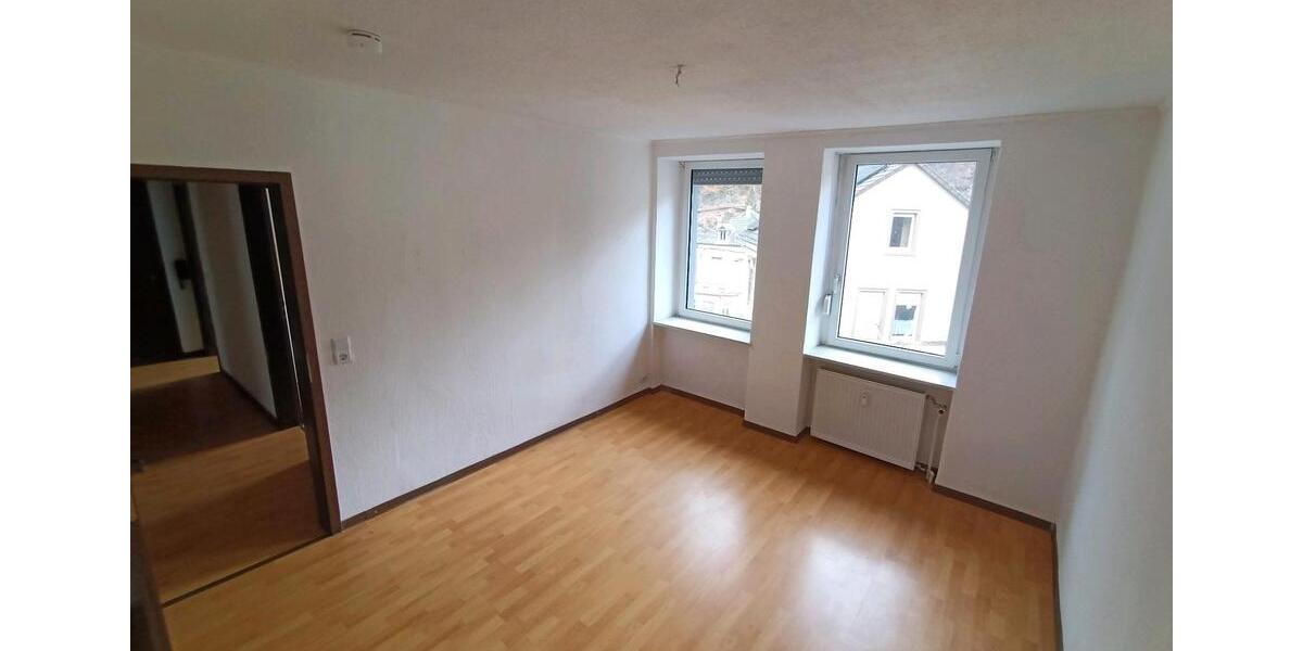 Etagenwohnung Werdohl - 3 Zimmer, 80 m&sup2;, 600&euro; | Angebot:26584536