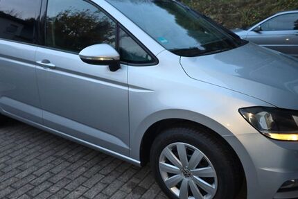 VW Touran 295.000 km 8.600 &euro; Attendorn 57439
