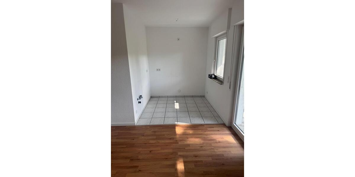 Etagenwohnung Sundern (Sauerland) - 2 Zimmer, 45 m&sup2;, 600&euro; | Angebot:24382881