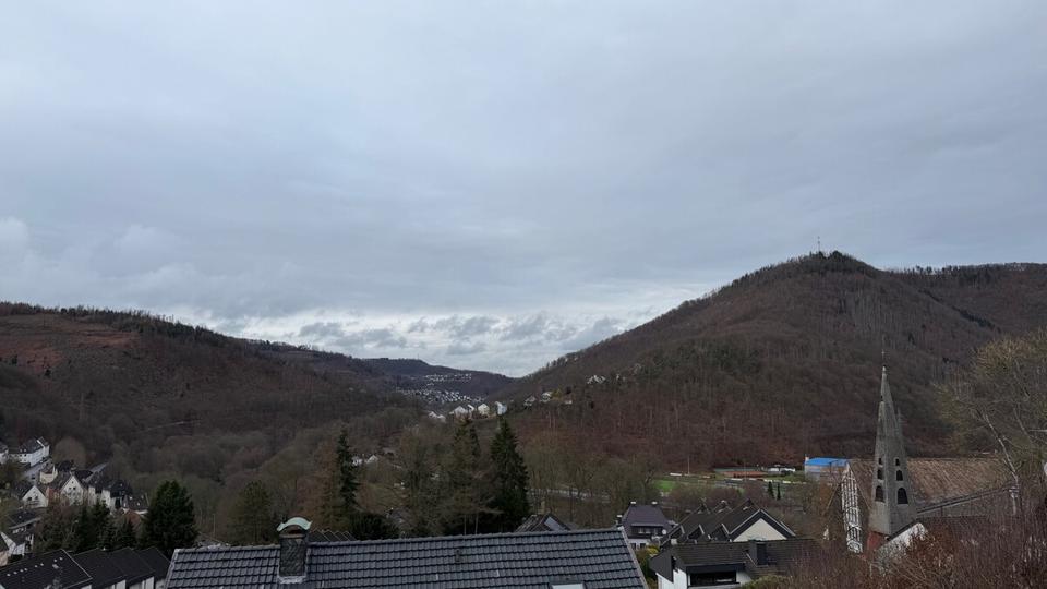 Etagenwohnung Altena - 3 Zimmer, 164 m&sup2;, 1.476&euro; | Angebot:25956771