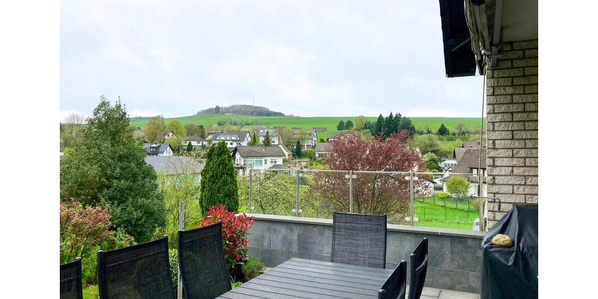 Einfamilienhaus Sundern (Sauerland) - 13 Zimmer, 350 m&sup2;, 548.000&euro; | Angebot:24380265