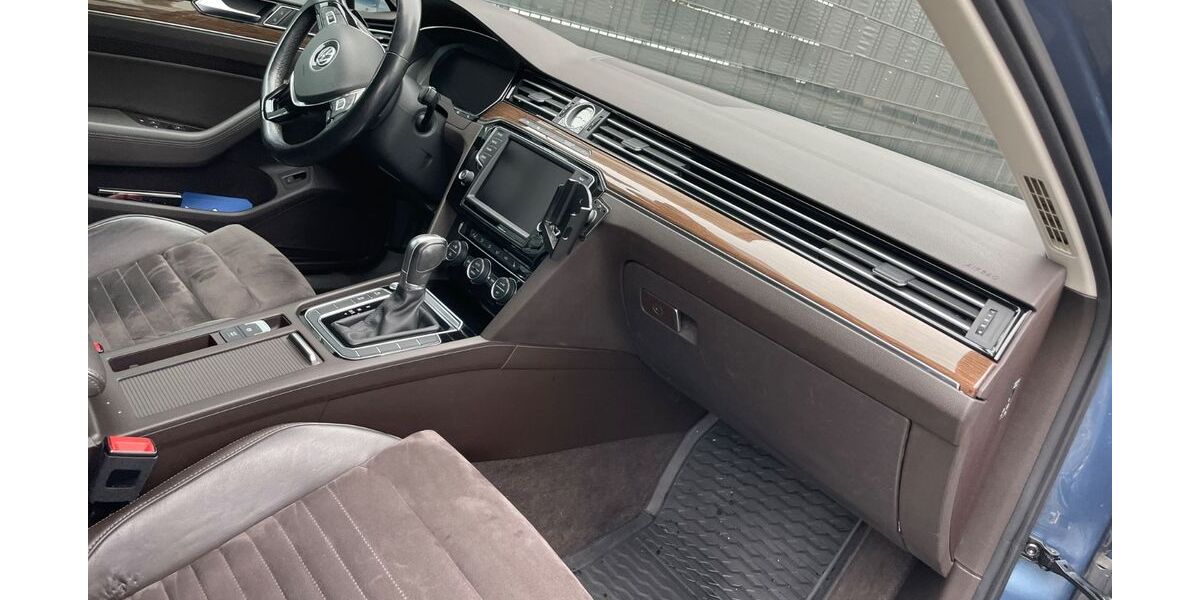 VW Passat Variant 176.000 km 15.000 &euro; Hemer 58675