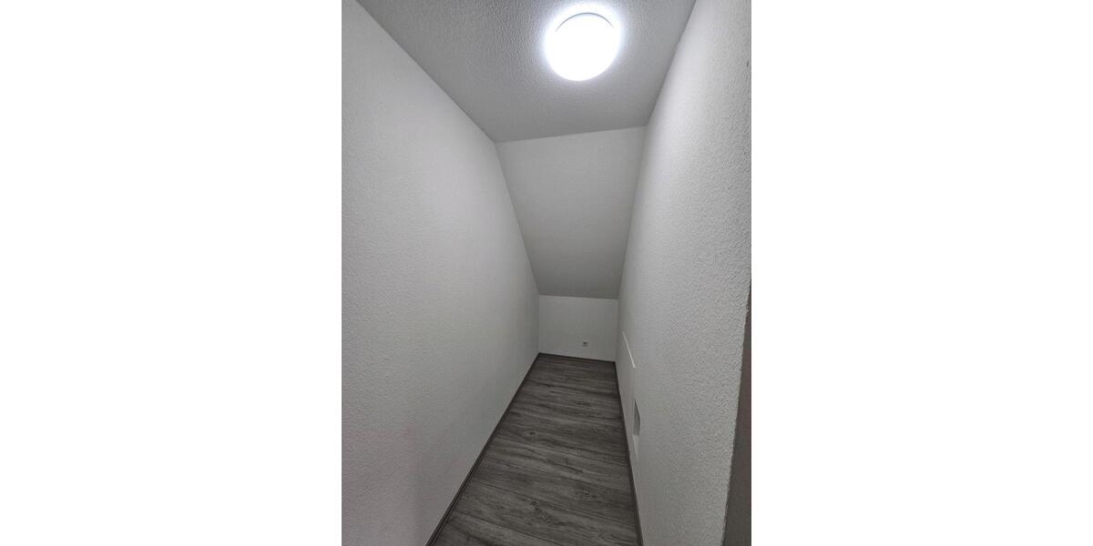 Dachgeschoßwohnung Hagen Hagen-Mitte - 1.5 Zimmer, 70 m&sup2;, 550&euro; | Angebot:26432456