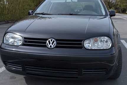 VW Golf 210.000 km 1.499 &euro; Schwerte 58239