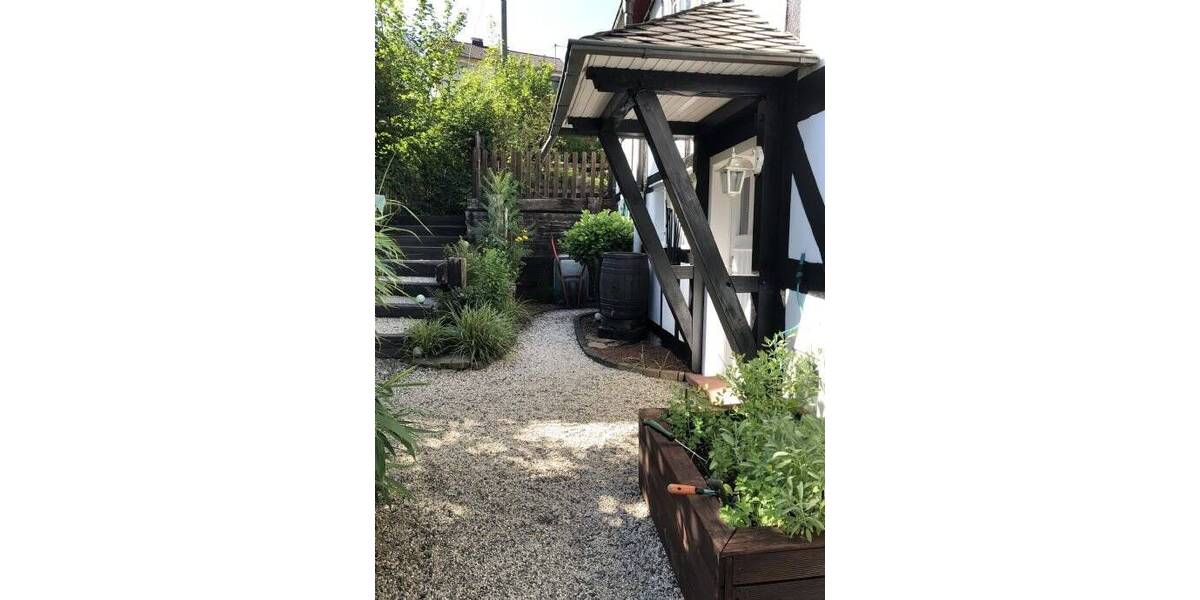 Einfamilienhaus Gummersbach Rospe - 1 Zimmer, 202 m&sup2;, 350.000&euro; | Angebot:25666264