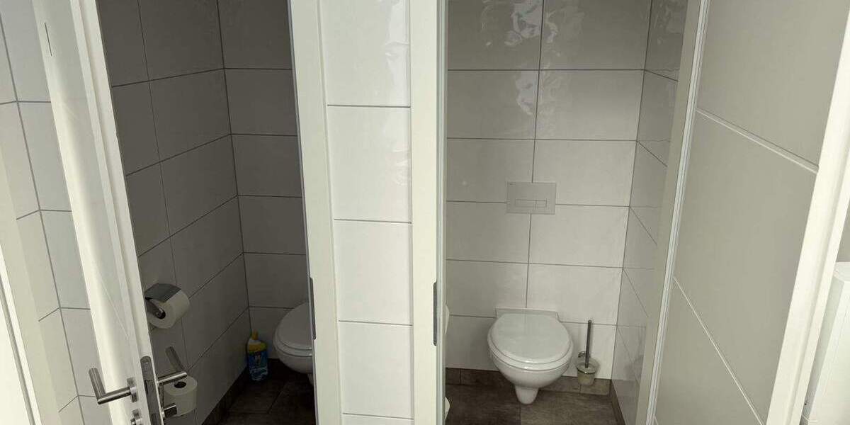 Gewerbeobjekt Hagen Hochschulviertel - 7 Zimmer, 243 m&sup2;, 2.400&euro; | Angebot:25675679