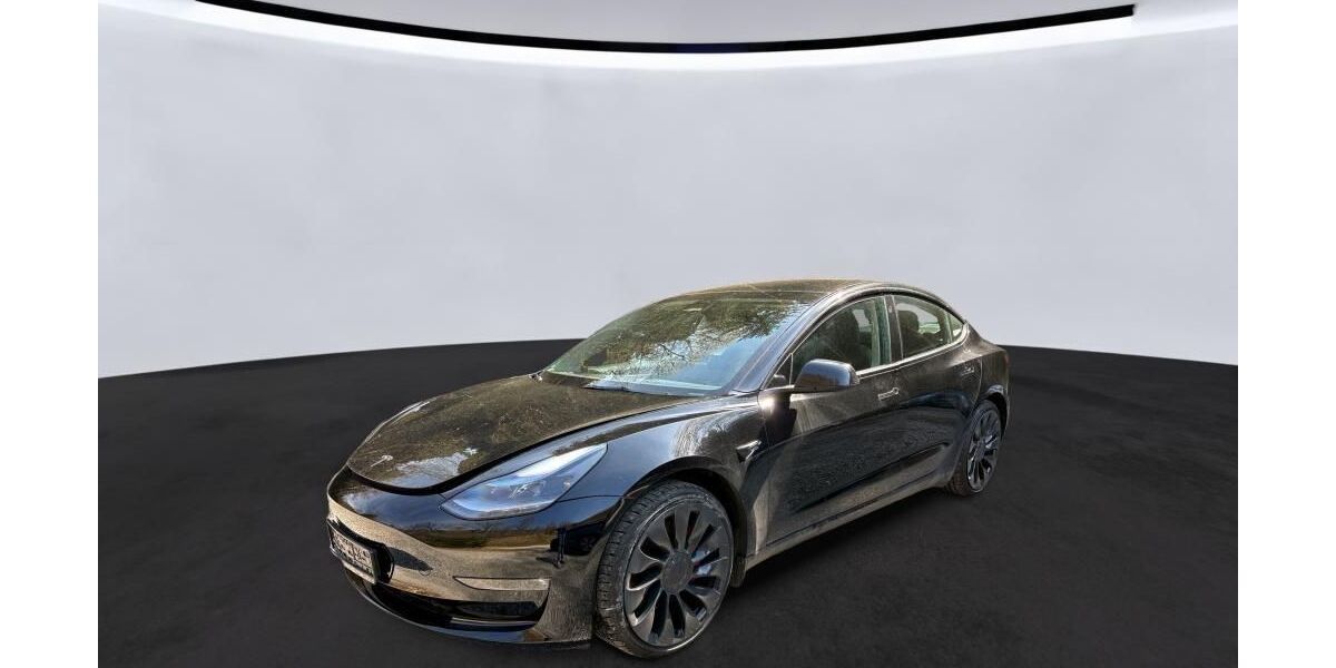 Tesla Model 3 54.137 km 31.409 &euro; Hagen 58091