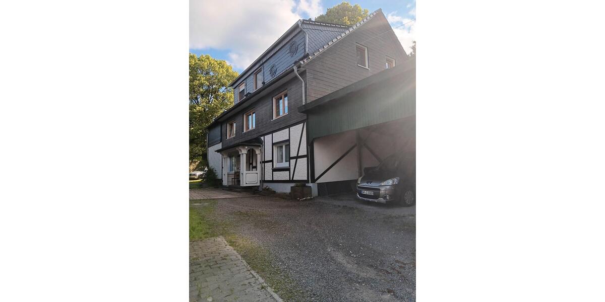 Einfamilienhaus Wipperfürth - 7 Zimmer, 180 m&sup2;, 2.050&euro; | Angebot:26449182