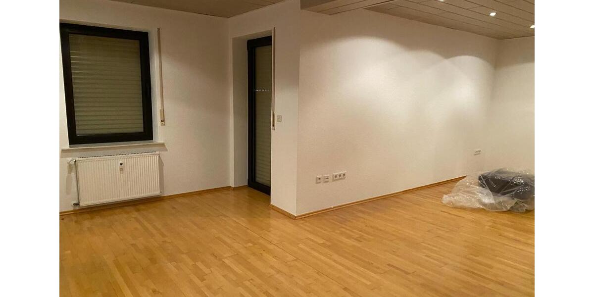 Etagenwohnung Sundern (Sauerland) - 1 Zimmer, 70 m&sup2;, 680&euro; | Angebot:25612720