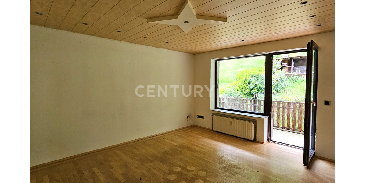 Attraktive Kapitalanlage mit Potenzial: Mehrfamilienhaus mit 6 Eigentumswohnungen & Garagen in Hemer - Mehrfamilienhaus, Wohnhaus Hemer | Angebot:27469088