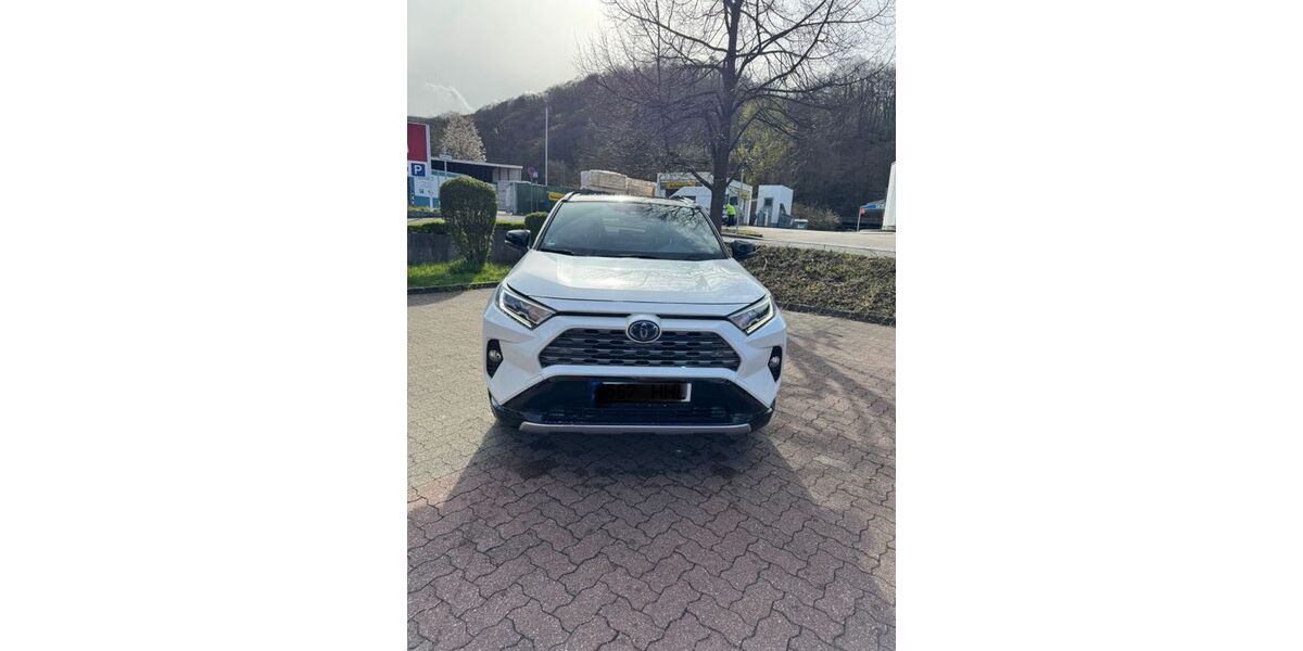 Toyota RAV 4 63.900 km 22.999 &euro; Iserlohn 58644