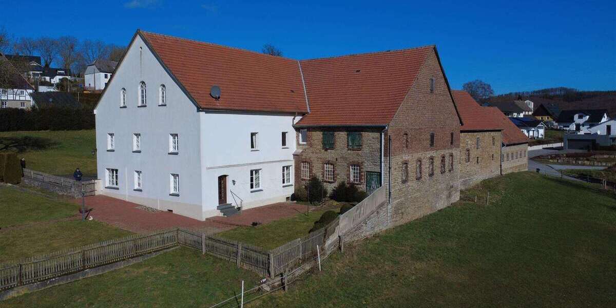 Einfamilienhaus Balve - 8 Zimmer, 175 m&sup2;, 290.000&euro; | Angebot:26215553