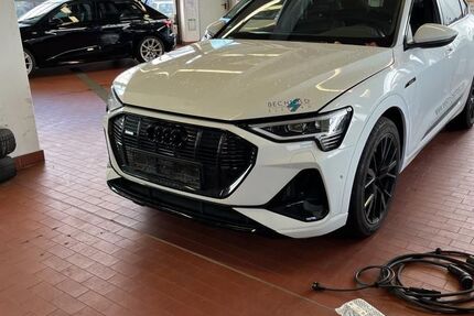 Audi e-tron 53.569 km 38.584 &euro; Hagen 58091
