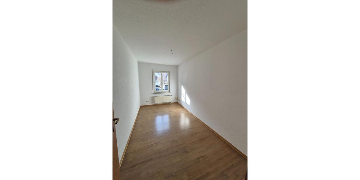 Etagenwohnung Drolshagen - 3 Zimmer, 85 m&sup2;, 680&euro; | Angebot:25721913