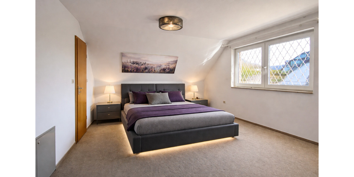 Einfamilienhaus Engelskirchen - 8 Zimmer, 246 m&sup2;, 495.000&euro; | Angebot:25904631