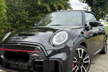 Mini John Cooper Works Cabrio 29.900 km 34.350 &euro; Dortmund 44137
