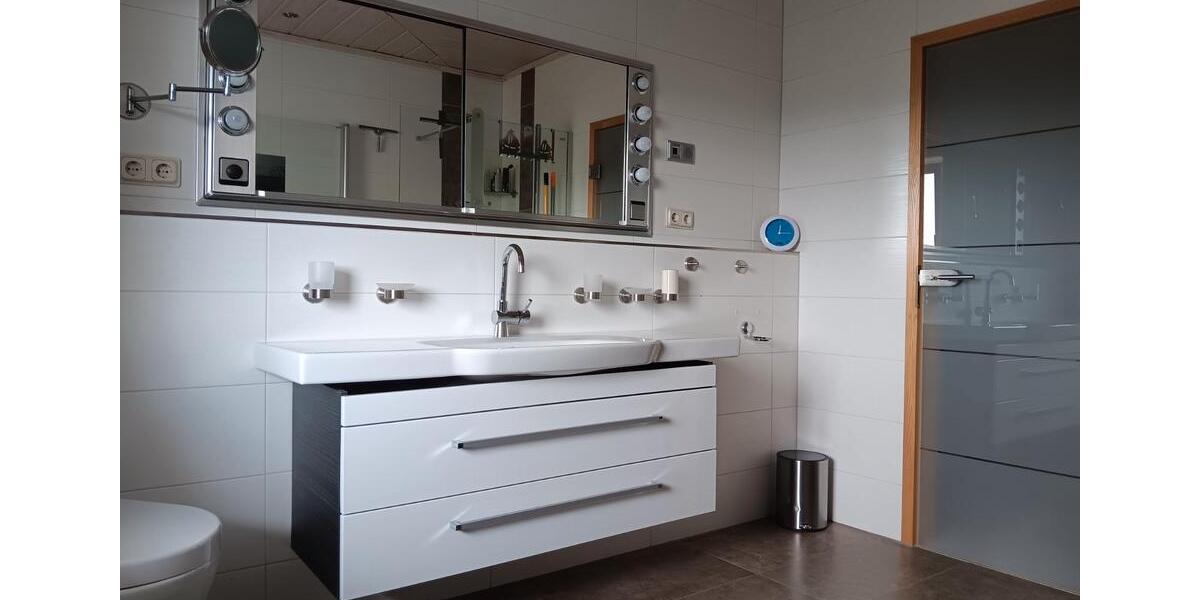Mehrfamilienhaus, Wohnhaus Finnentrop - 390.000&euro; | Angebot:27081991