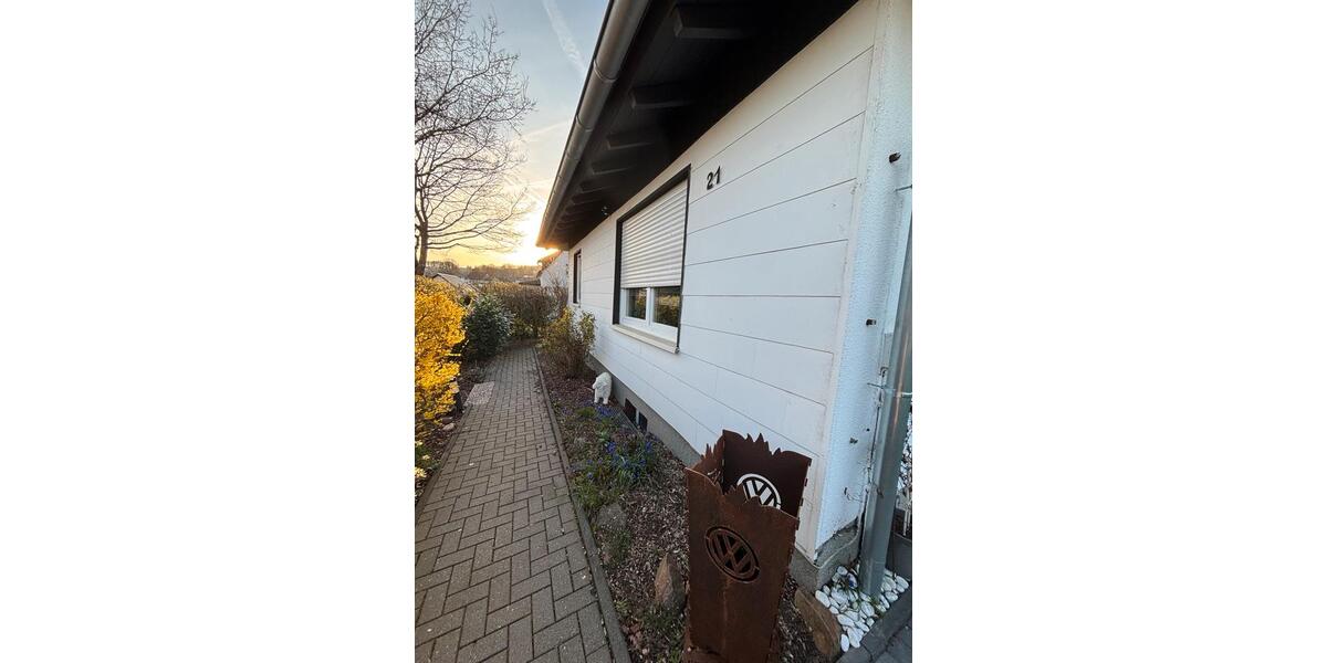 Bungalow Meinerzhagen - 2.5 Zimmer, 100 m&sup2;, 280.000&euro; | Angebot:26051002