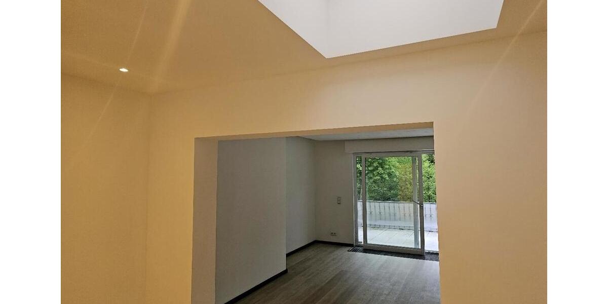 Etagenwohnung Reichshof - 4 Zimmer, 144 m&sup2;, 1.250&euro; | Angebot:25903369
