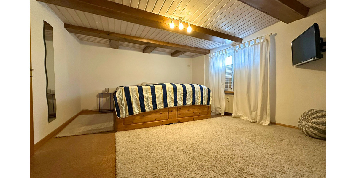 Doppelhaushälfte Balve Mellen - 7 Zimmer, 270 m&sup2;, 285.000&euro; | Angebot:25703460