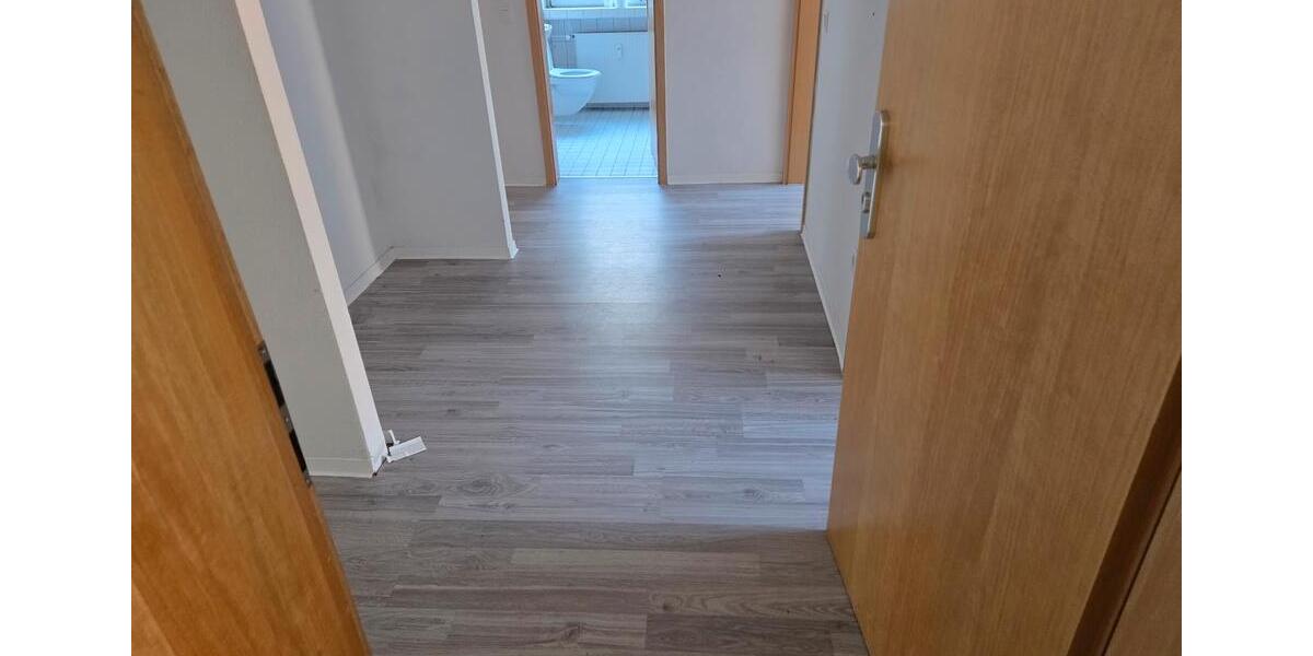 Erdgeschoßwohnung Werdohl - 3 Zimmer, 68 m&sup2;, 383&euro; | Angebot:24701017