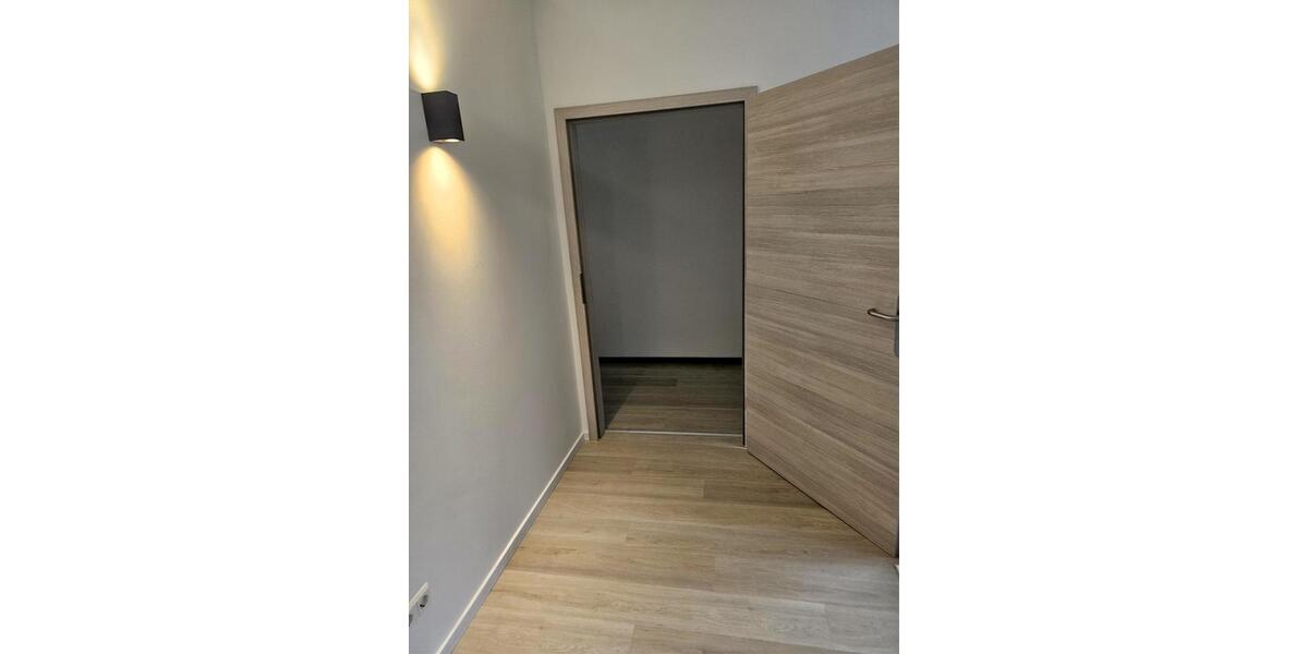 Etagenwohnung Reichshof - 4 Zimmer, 144 m&sup2;, 1.300&euro; | Angebot:26365967