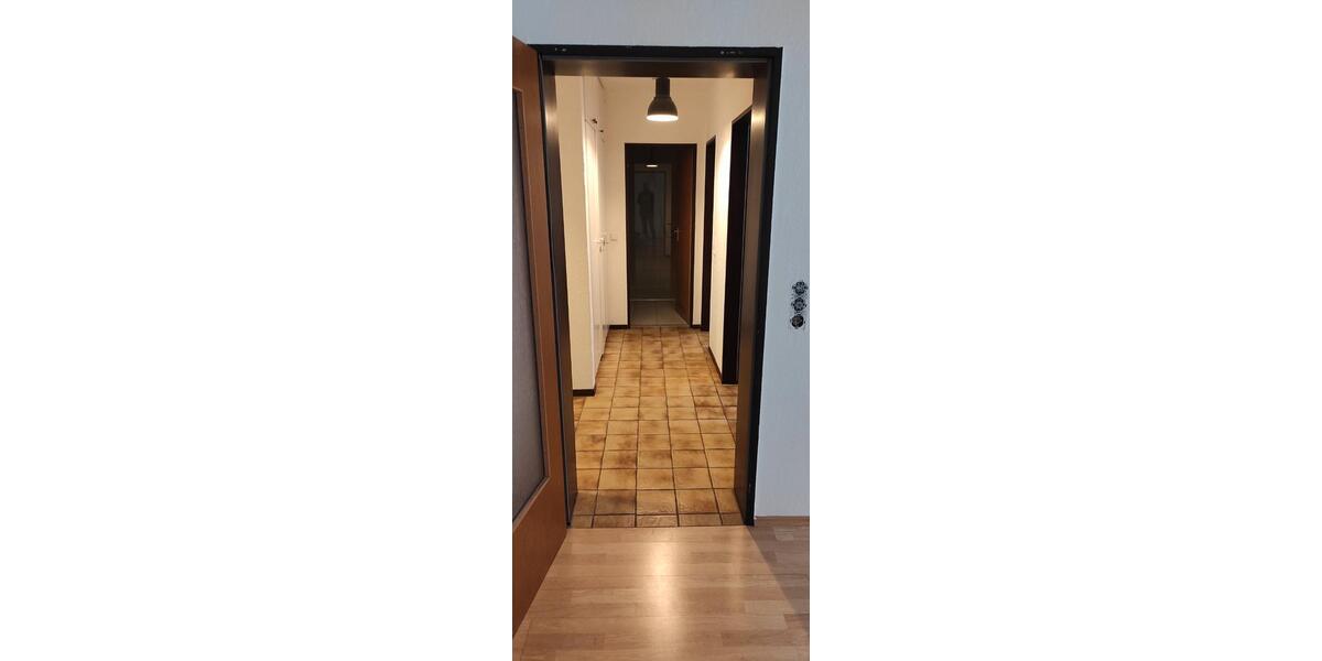 Erdgeschoßwohnung Hagen Hohenlimburg - 2 Zimmer, 64 m&sup2;, 550&euro; | Angebot:25965172