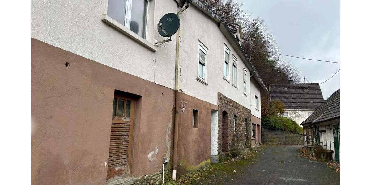 Einfamilienhaus Gummersbach - 8 Zimmer, 186 m&sup2;, 149.000&euro; | Angebot:24360410