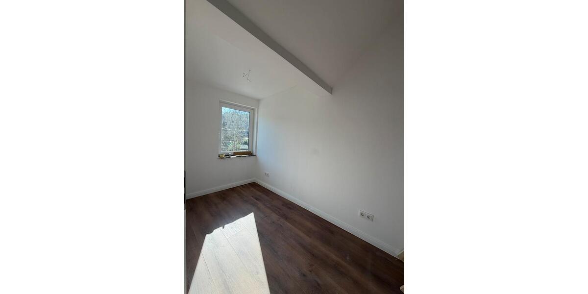 Etagenwohnung Engelskirchen - 4 Zimmer, 60 m&sup2;, 850&euro; | Angebot:25484219