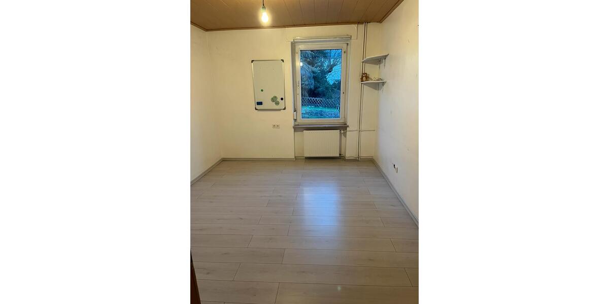 Erdgeschoßwohnung Balve - 3 Zimmer, 85 m&sup2;, 600&euro; | Angebot:25286290