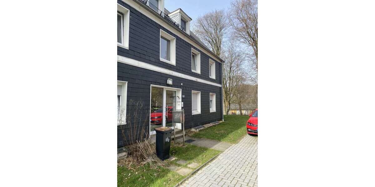 Etagenwohnung Radevormwald - 3 Zimmer, 85 m&sup2;, 890&euro; | Angebot:25419315