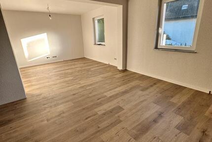 Haus Marienheide - 3 Zimmer, 80 m&sup2;, 900&euro; | Angebot:27615764