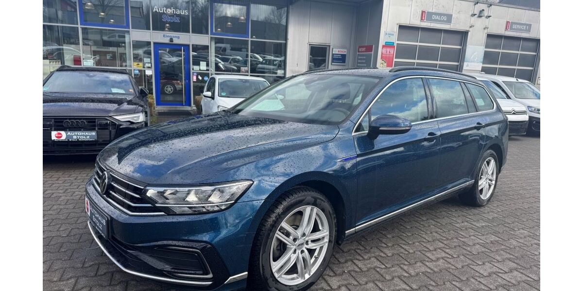 VW Passat 82.137 km 19.499 &euro; Wipperfürth 51688