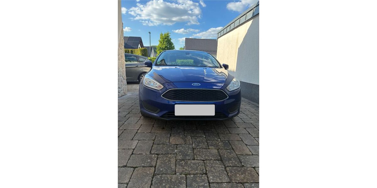 Ford Focus 212.000 km 3.200 &euro; Attendorn 57439