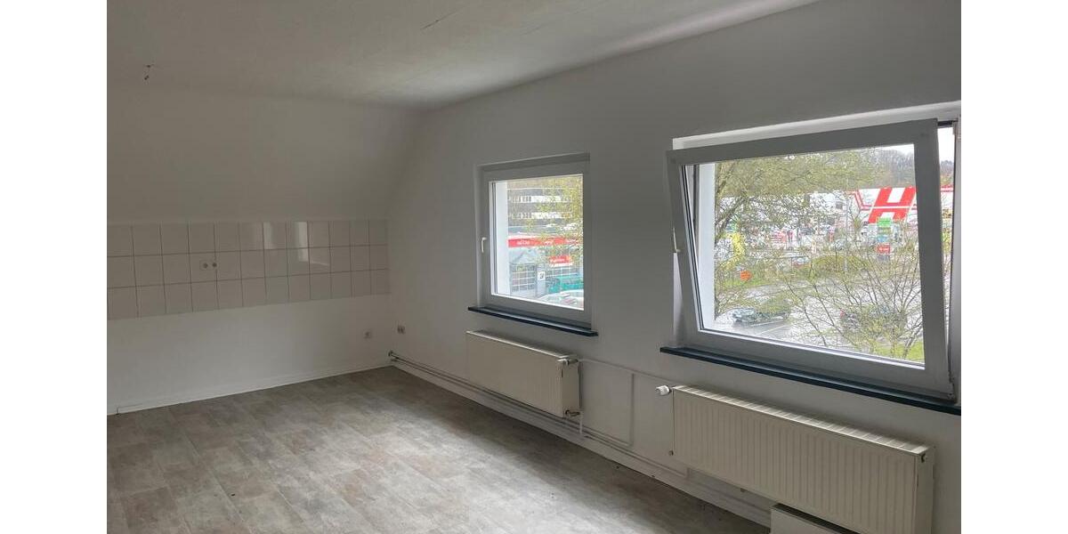 Dachgeschoßwohnung Iserlohn - 3.5 Zimmer, 80 m&sup2;, 500&euro; | Angebot:25903478