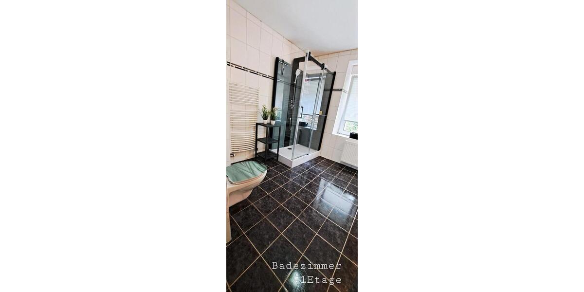 Reihenhaus Altena - 7 Zimmer, 130 m&sup2;, 223.000&euro; | Angebot:27285286