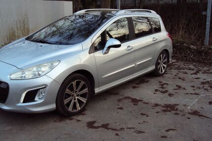 Peugeot 308 190.000 km 3.200 &euro; Hagen 58091